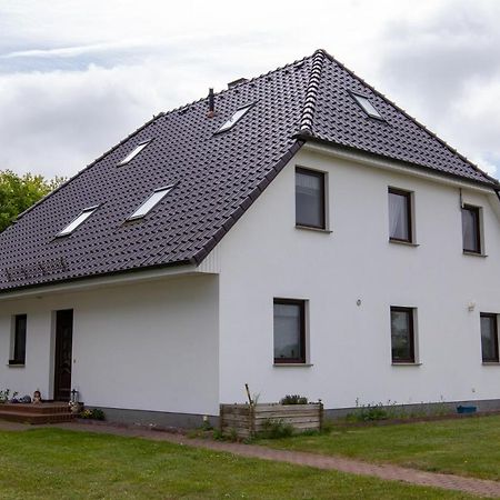 Urlaubs-Appartement Am Dorfrand Вик Экстерьер фото
